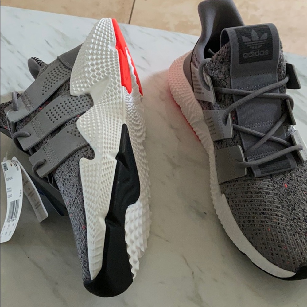Men’s adidas Sneakers WITH TAGS
